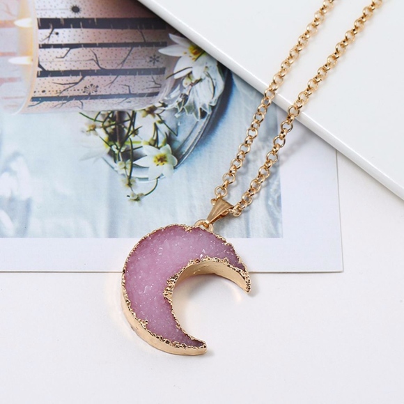 Jewelry - 'Silent Tones' Crescent Moon Resin Gold Necklace